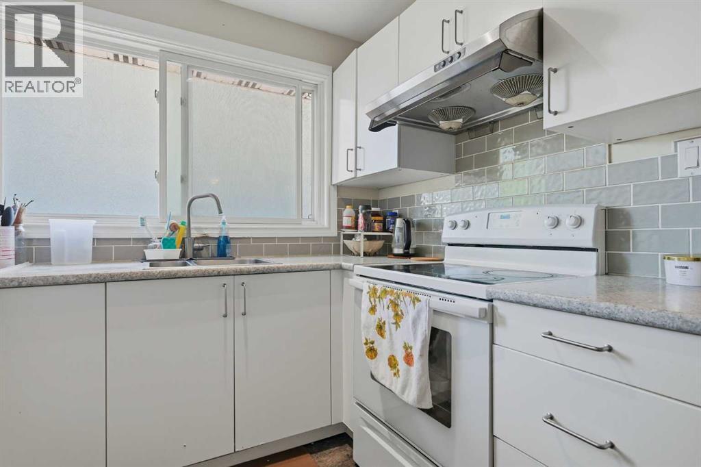 6208 37 Street Sw, Calgary, Alberta  T3E 5M8 - Photo 10 - A2322498