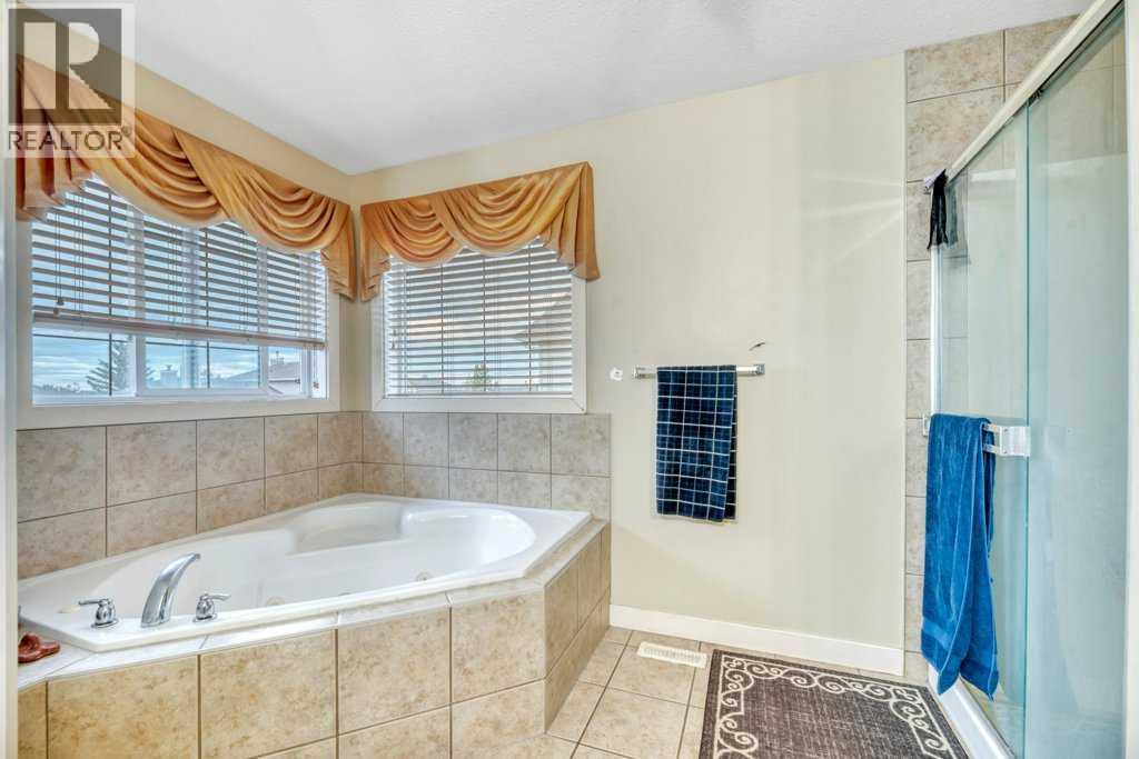 113 Cove Hill, Chestermere, Alberta  T3A 6B5 - Photo 35 - A2321705