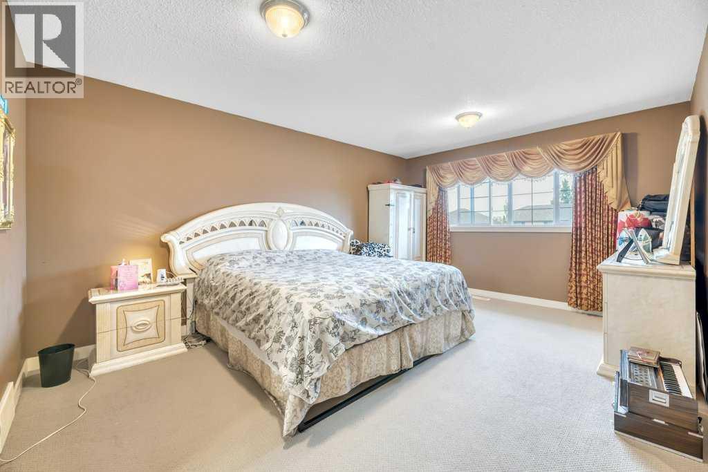 113 Cove Hill, Chestermere, Alberta  T3A 6B5 - Photo 33 - A2321705