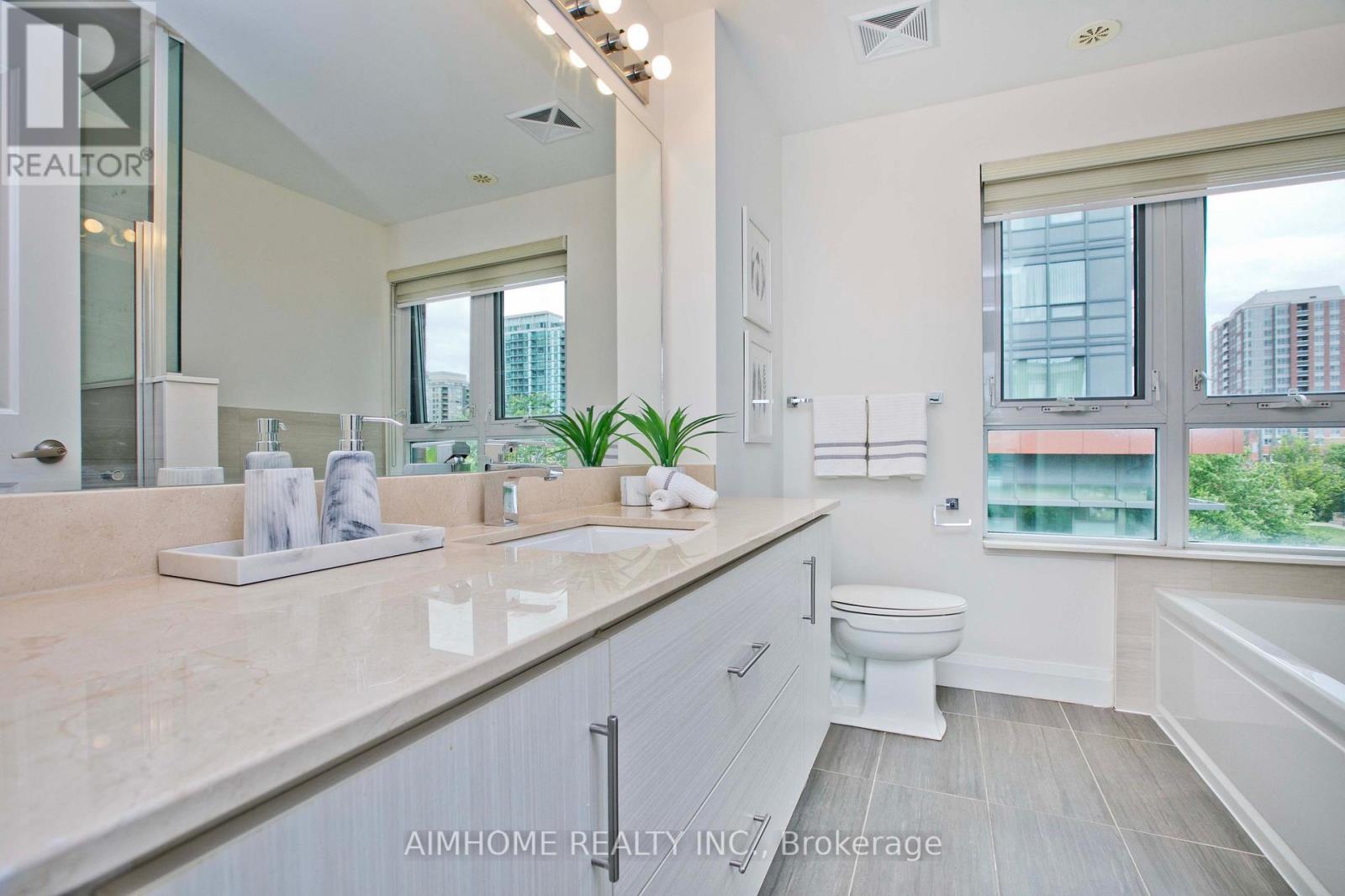 Th120 - 26 Churchill Avenue, Toronto, Ontario  M2N 0J3 - Photo 25 - C13465430