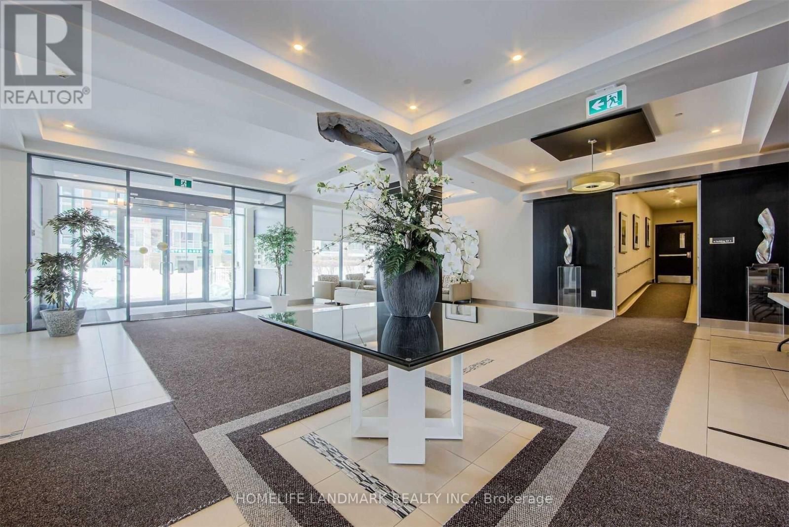 209 - 55 South Town Centre Boulevard, Markham, Ontario  L6G 0B1 - Photo 2 - N13465416