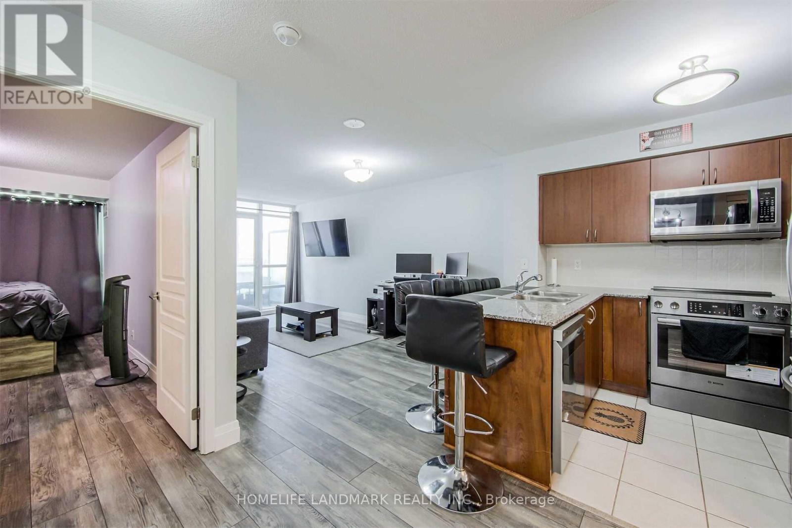 209 - 55 South Town Centre Boulevard, Markham, Ontario  L6G 0B1 - Photo 5 - N13465416
