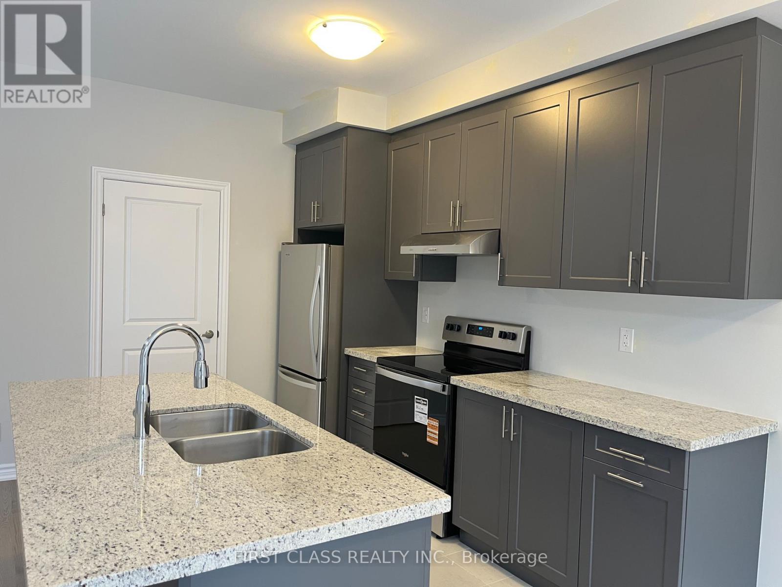 34 Freeman Williams Street, Markham, Ontario  L6C 3M8 - Photo 4 - N13465424