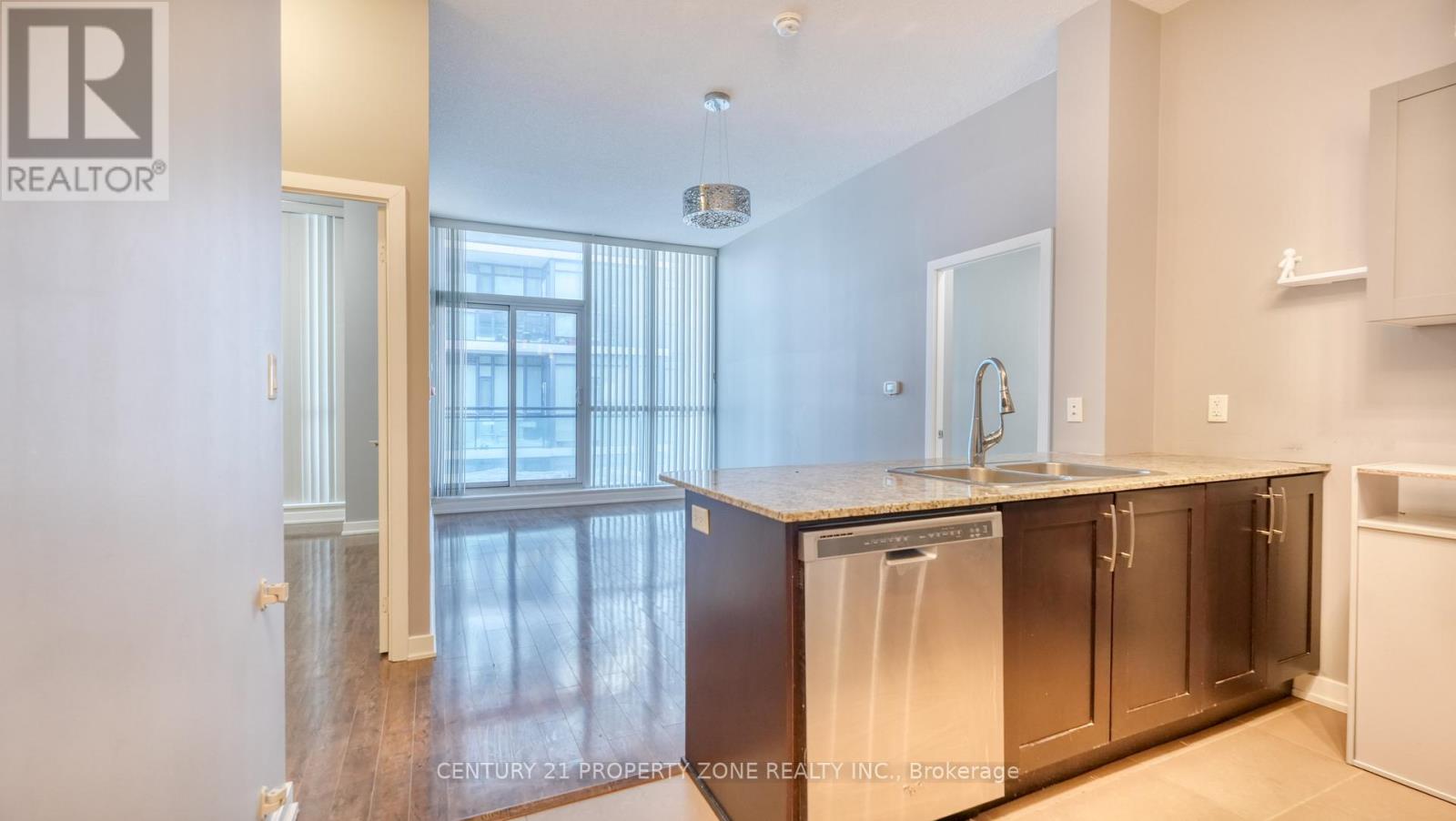 709 - 4070 Confederation Parkway, Mississauga, Ontario  L5B 0E9 - Photo 8 - W13465420