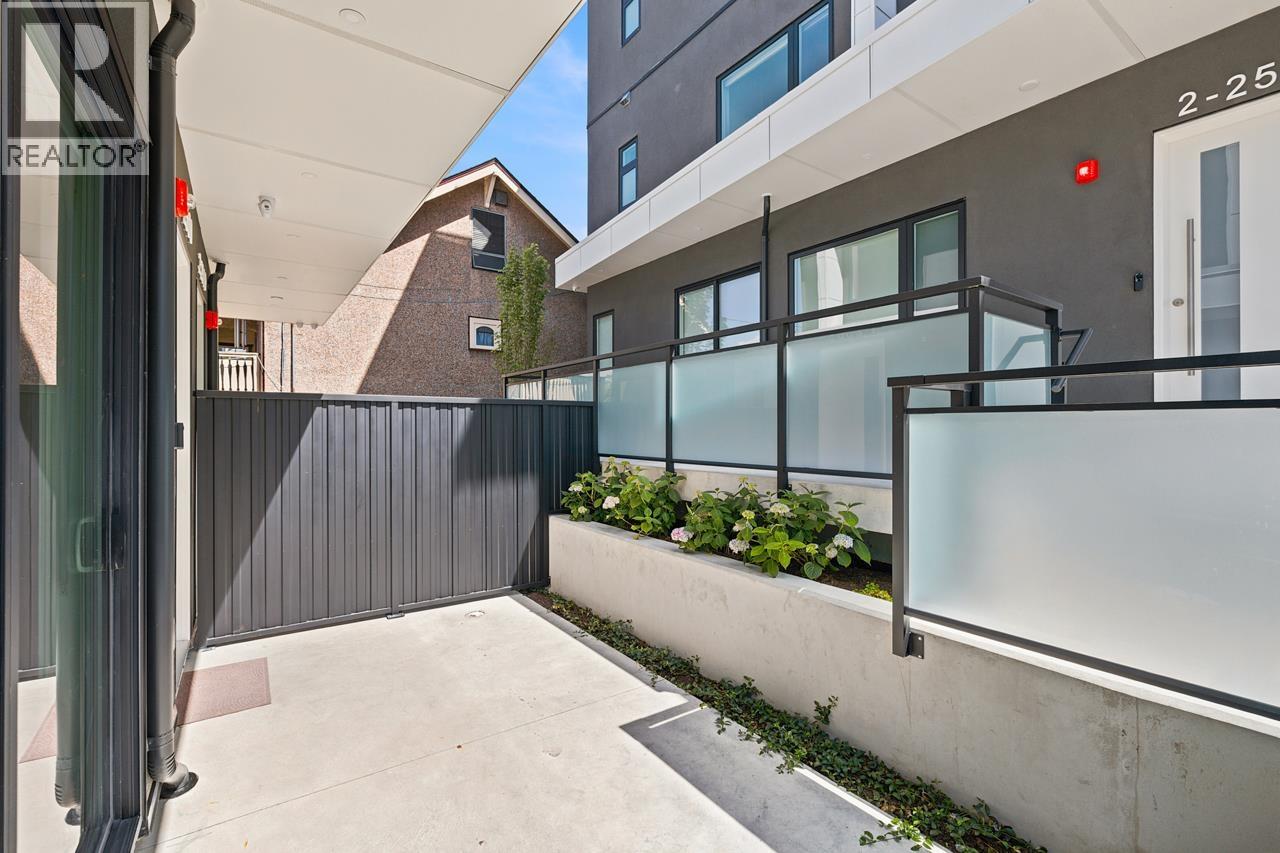 1 2509 Kitchener Street, Vancouver, British Columbia  V5K 3C7 - Photo 5 - R3126038