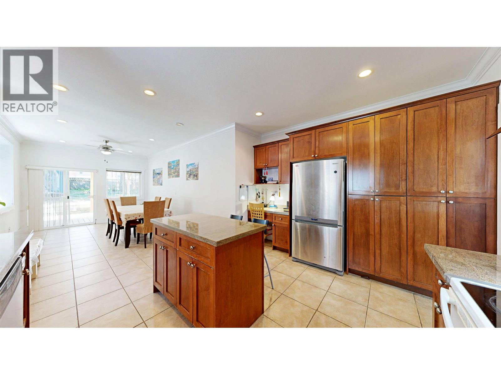 5685 Neville Street, Burnaby, British Columbia  V5J 2J1 - Photo 10 - R3123958