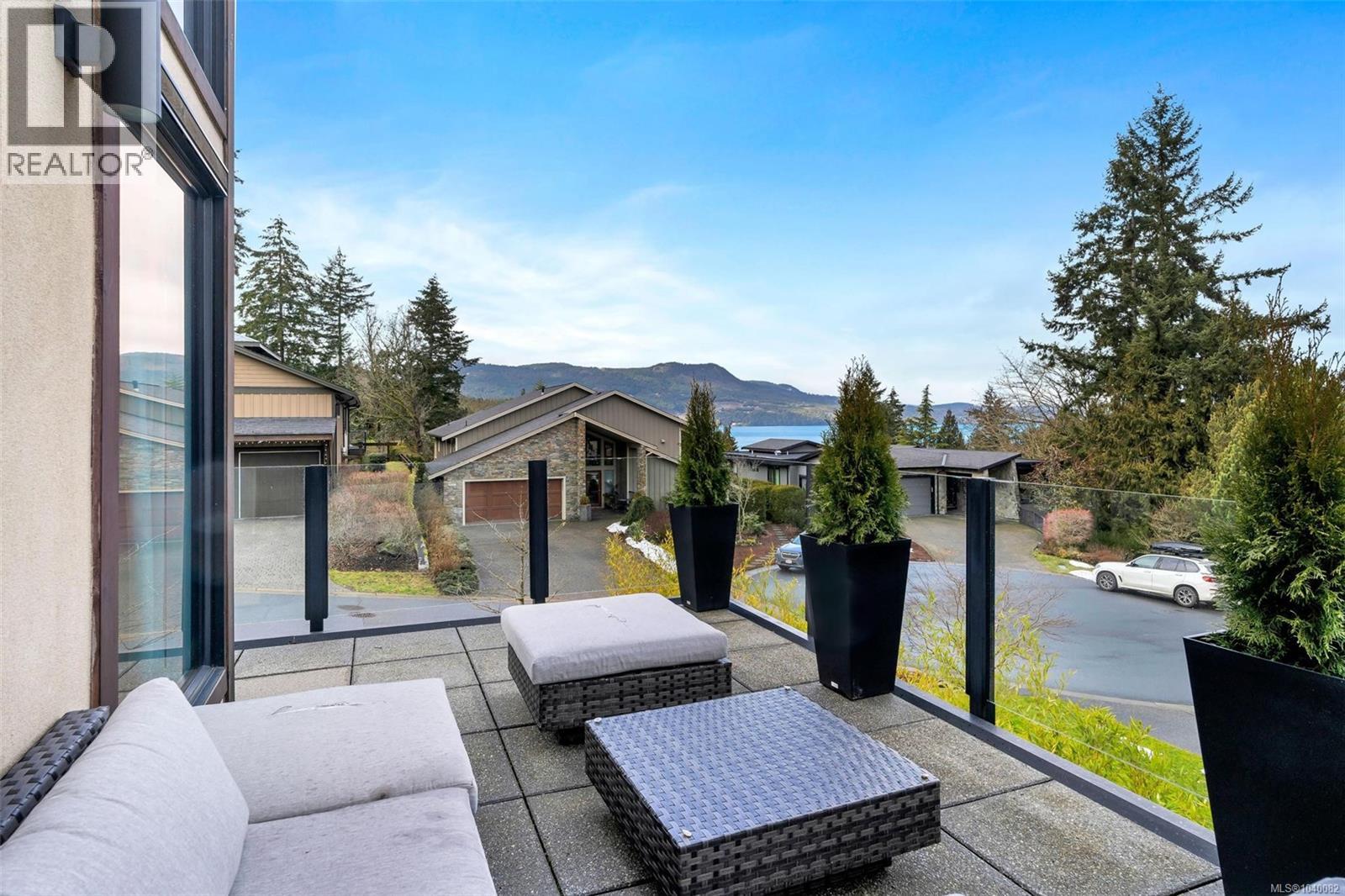 6897 Mckenna Crt, Central Saanich, British Columbia  V8M 1J2 - Photo 51 - 1040082
