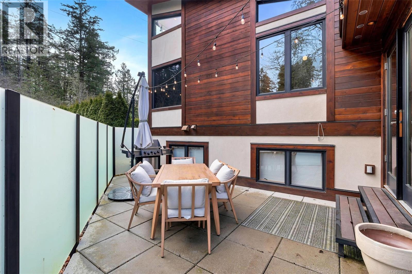 6897 Mckenna Crt, Central Saanich, British Columbia  V8M 1J2 - Photo 55 - 1040082