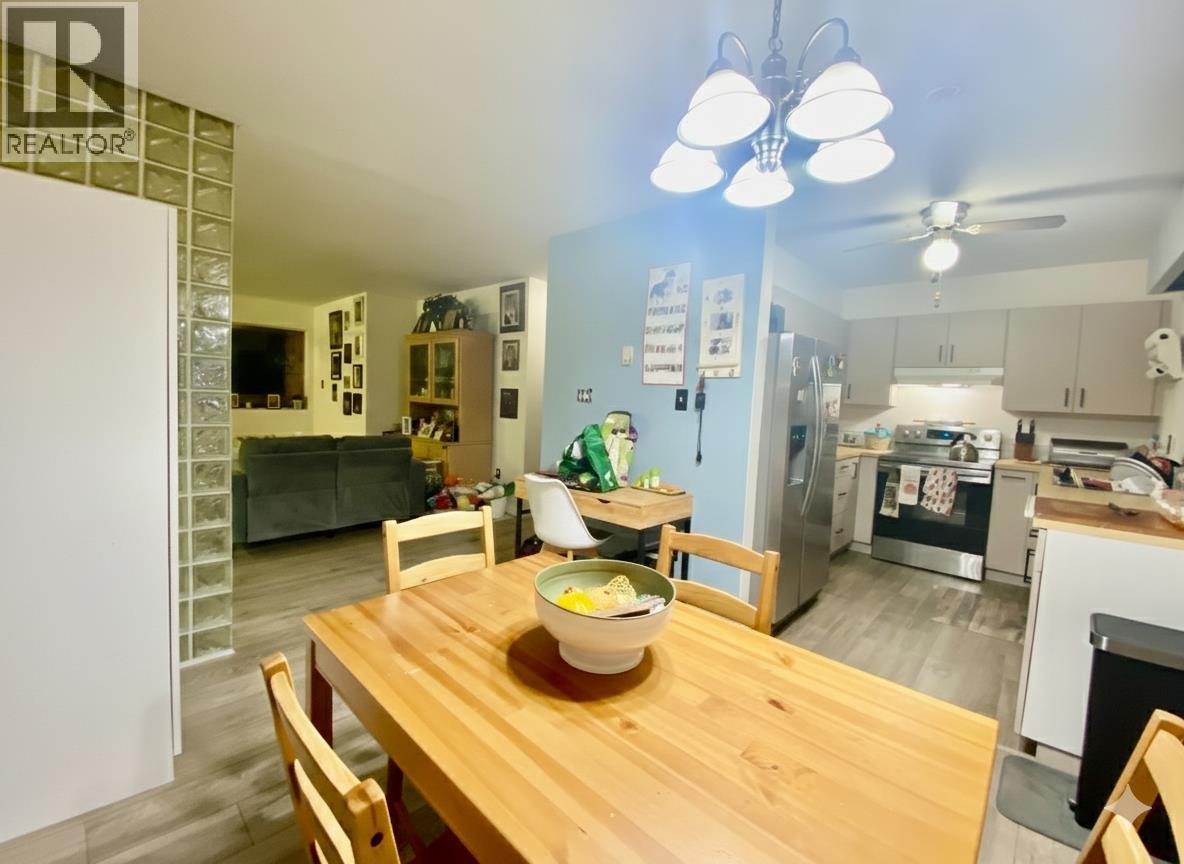 1134 Chateau Place, Port Moody, British Columbia  V3H 1N6 - Photo 9 - R3078524