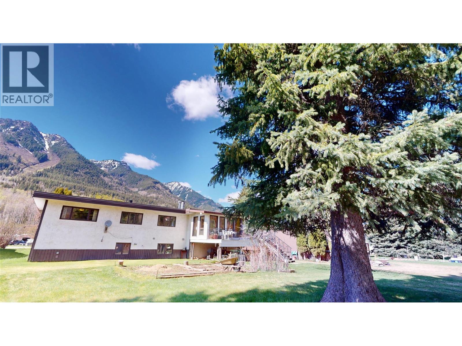 1698 McKenzie Road Fernie Photo 41 1698 McKenzie Road Fernie Photo 41