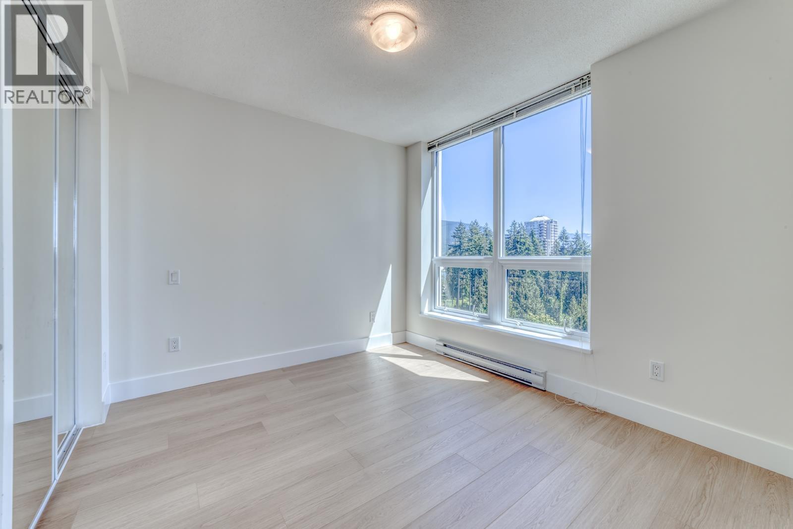 1305 3007 Glen Drive, Coquitlam, British Columbia  V3B 0L8 - Photo 13 - R3137745