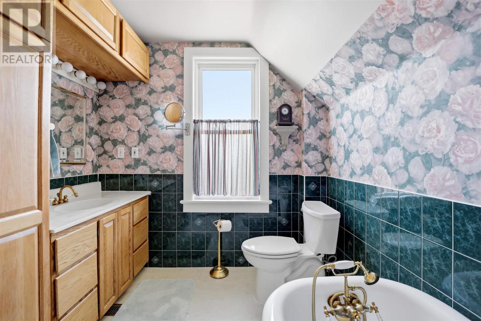 1073 Wellington St, Sault Ste Marie, Ontario  P6A 2P2 - Photo 41 - SM261489