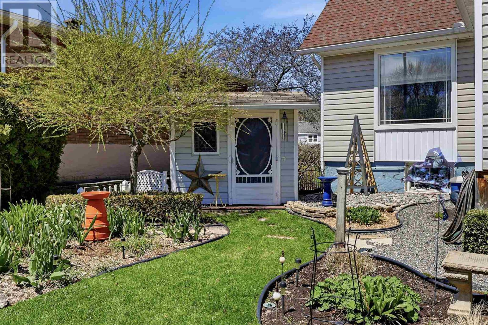 1073 Wellington St, Sault Ste Marie, Ontario  P6A 2P2 - Photo 11 - SM261489