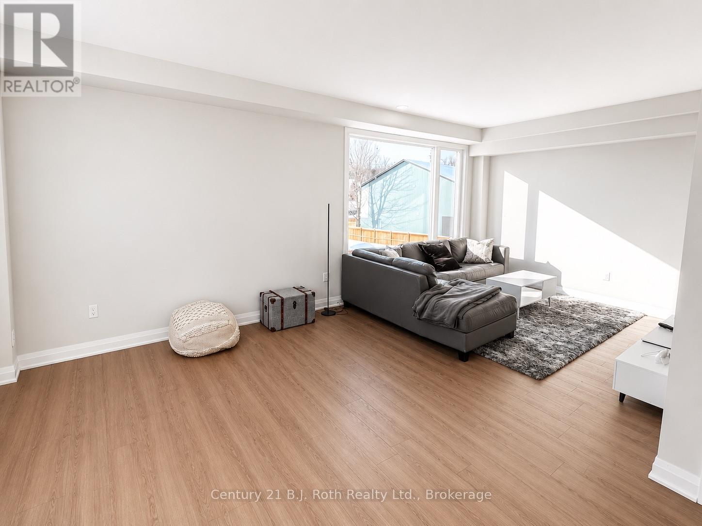 81 Lightfoot Drive, Orillia, Ontario  L3V 7L8 - Photo 9 - S13465452