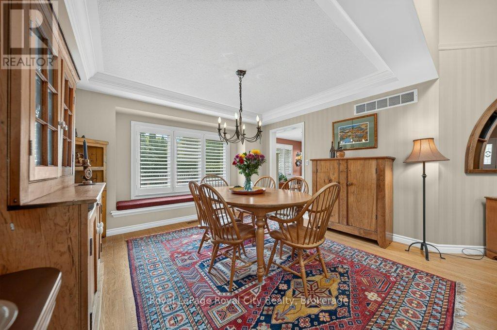 94 Kortright Road E, Guelph (Kortright East), Ontario  N1G 4C5 - Photo 10 - X13465534