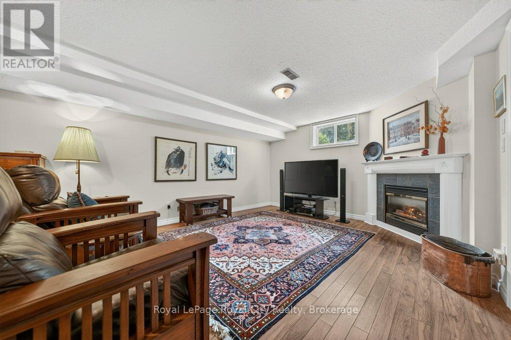 94 Kortright Road E, Guelph (Kortright East), Ontario  N1G 4C5 - Photo 25 - X13465534