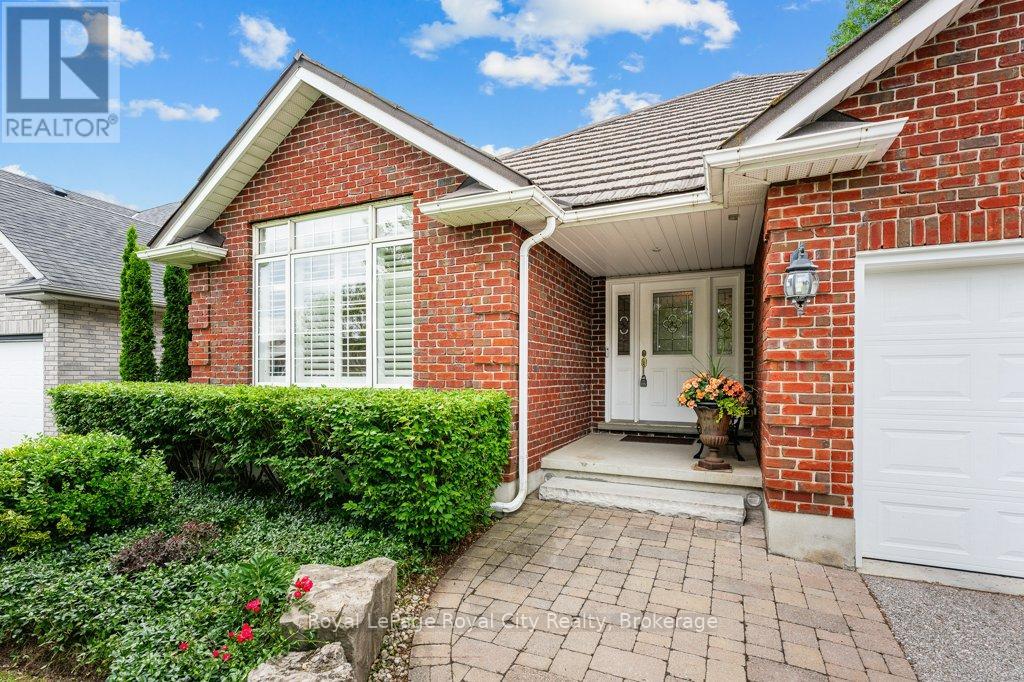 94 Kortright Road E, Guelph (Kortright East), Ontario  N1G 4C5 - Photo 3 - X13465534