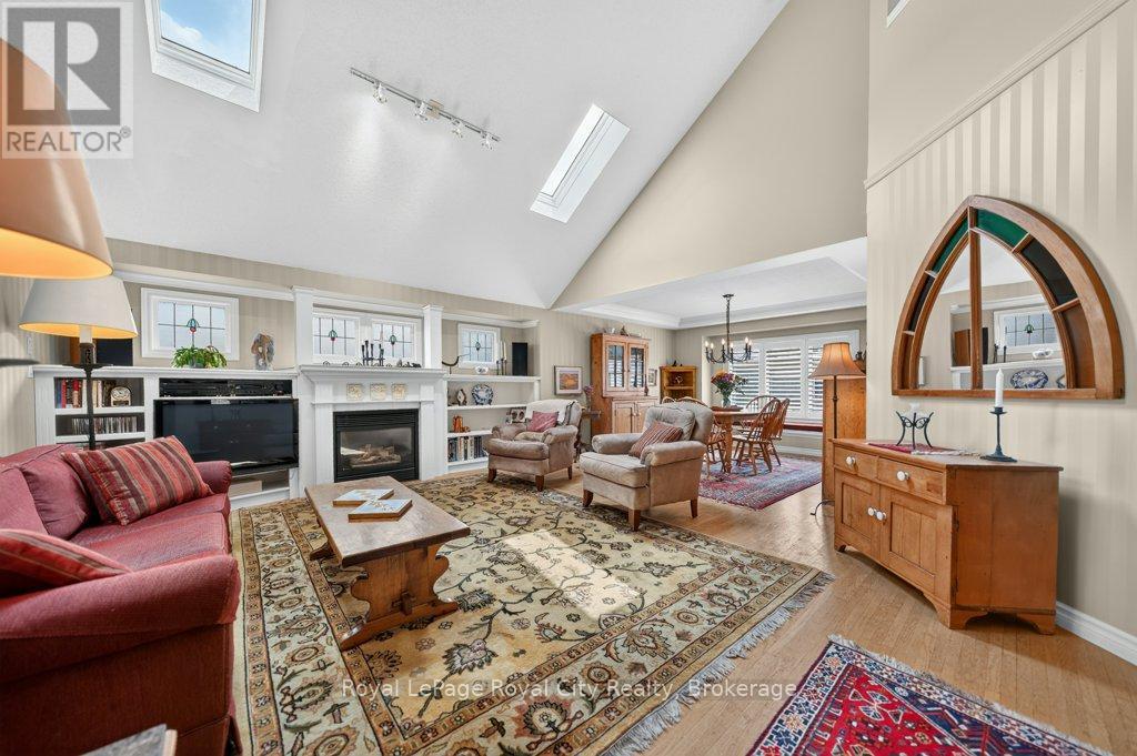 94 Kortright Road E, Guelph (Kortright East), Ontario  N1G 4C5 - Photo 5 - X13465534