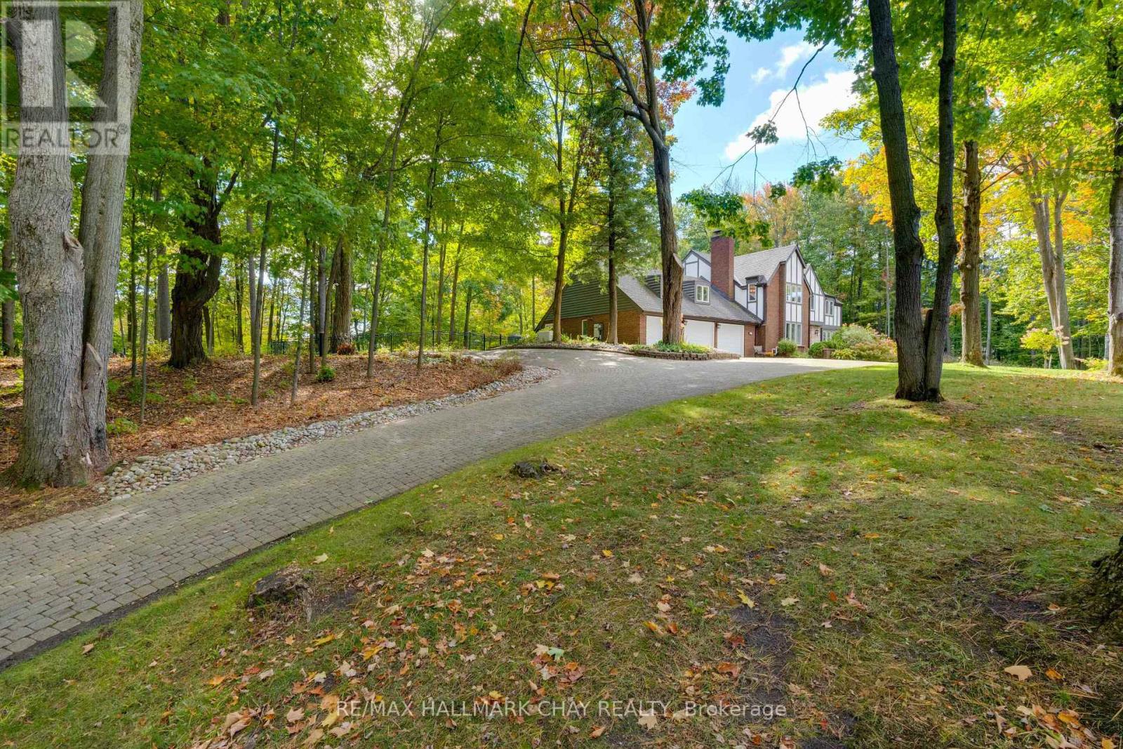 11 Park Trail, Springwater, Ontario  L9X 0L3 - Photo 45 - S12995010