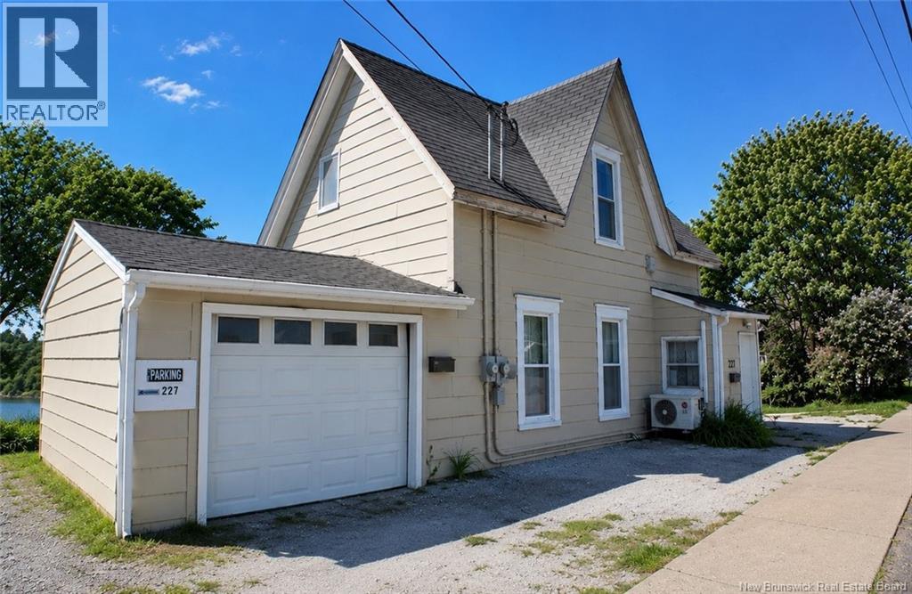 227 Prince, Saint John, New Brunswick  E2M 1P3 - Photo 3 - NB141880