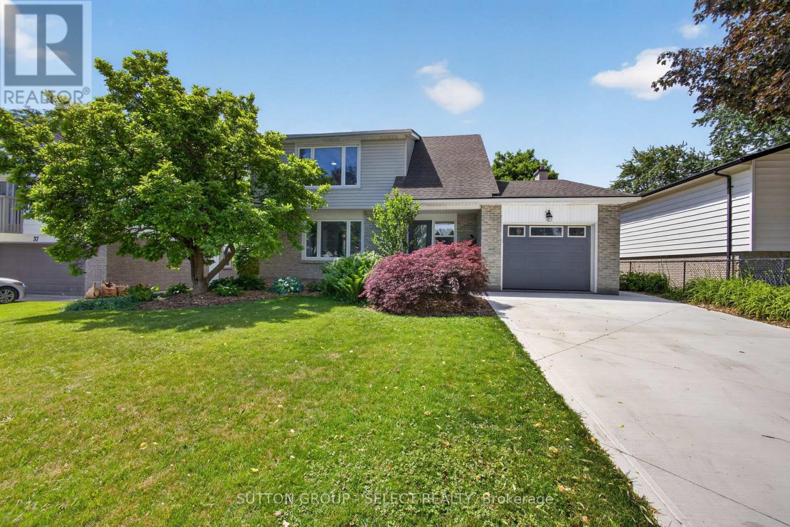 33 Farnham Crescent, London South, Ontario  N6K 1K2 - Photo 2 - X13465532