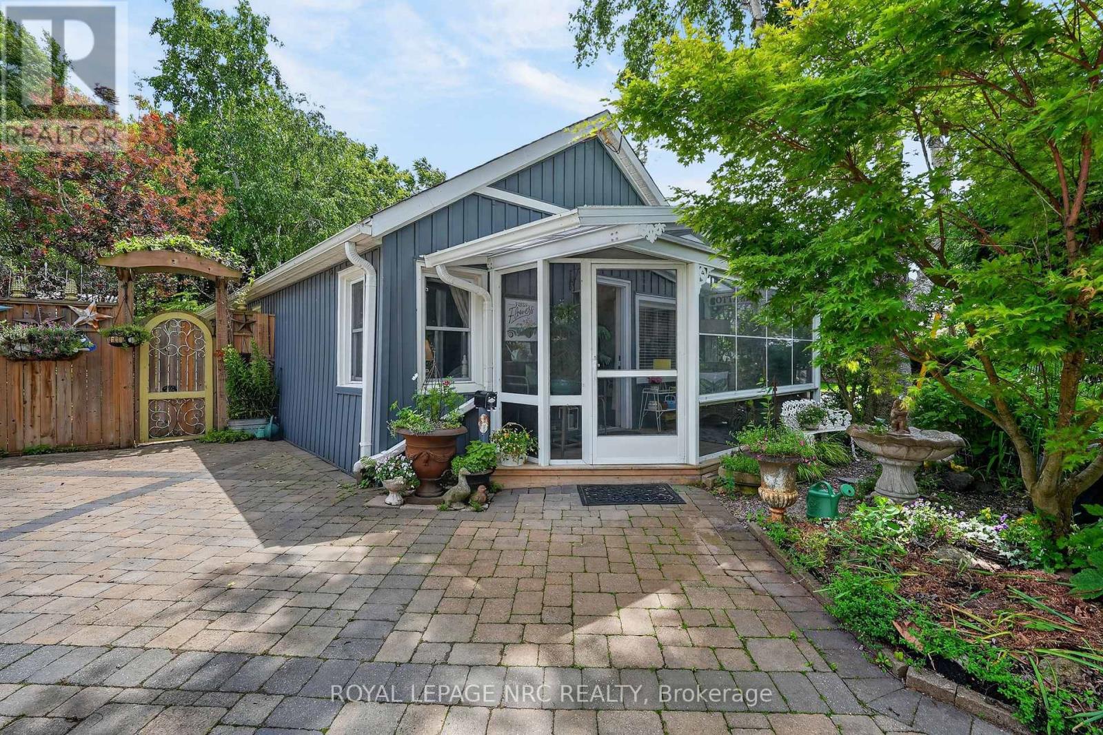 80 NEWPORT STREET, St. Catharines, Ontario