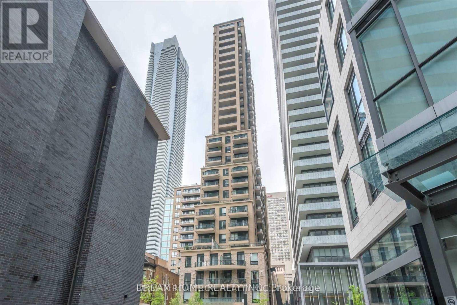 1501 - 35 HAYDEN STREET, Toronto, Ontario