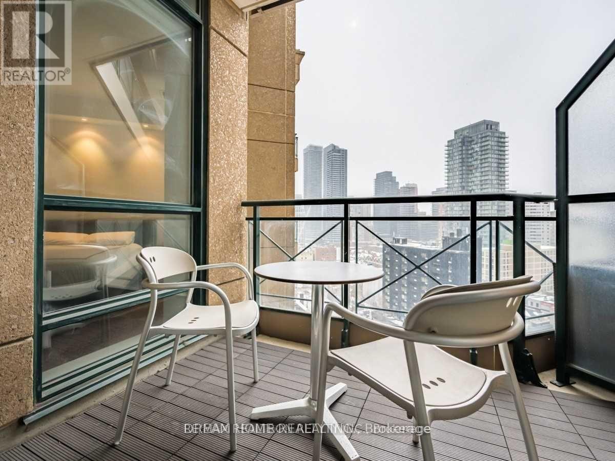 1501 - 35 Hayden Street, Toronto, Ontario  M4Y 3C3 - Photo 17 - C13465472