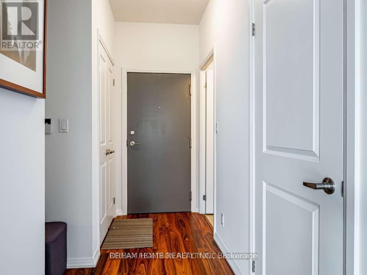 1501 - 35 Hayden Street, Toronto, Ontario  M4Y 3C3 - Photo 4 - C13465472