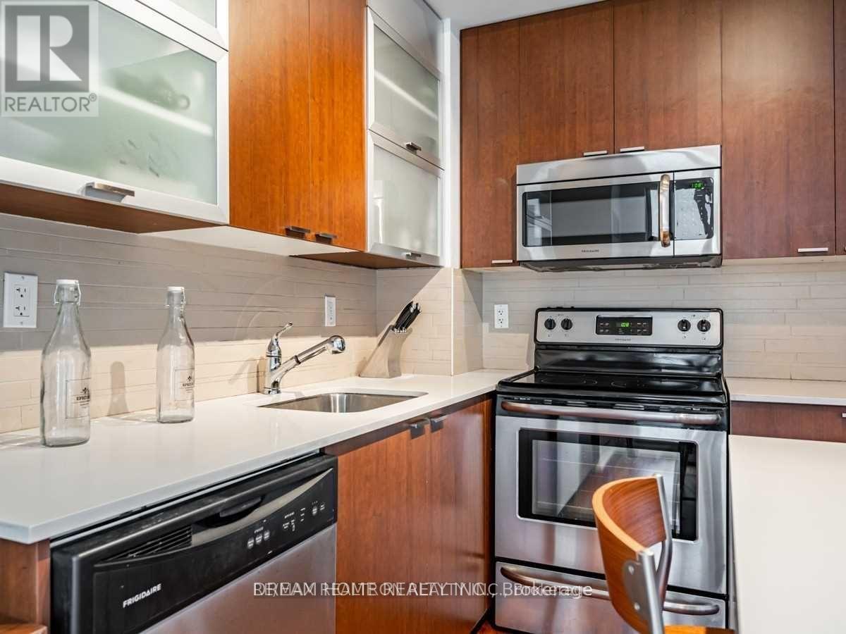 1501 - 35 Hayden Street, Toronto, Ontario  M4Y 3C3 - Photo 6 - C13465472