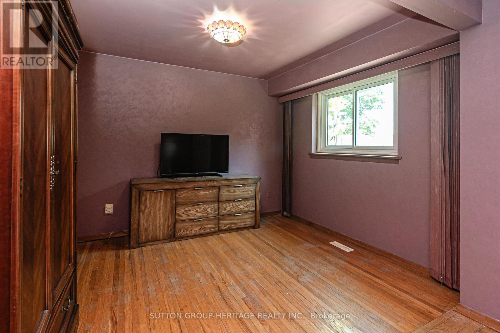 1113 Valley Court, Oshawa, Ontario  L1J 3M4 - Photo 18 - E13465560