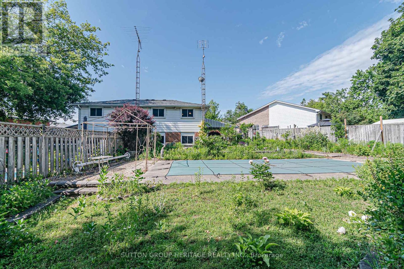 1113 Valley Court, Oshawa, Ontario  L1J 3M4 - Photo 44 - E13465560