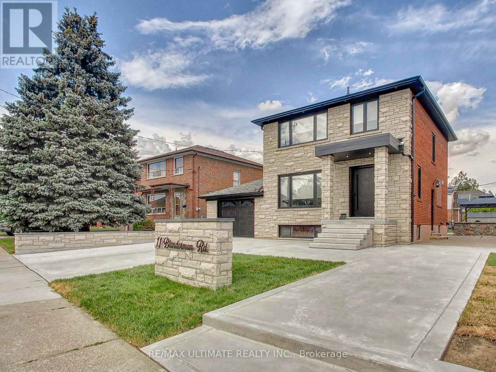 11 BLANDORMAN ROAD, Toronto, Ontario