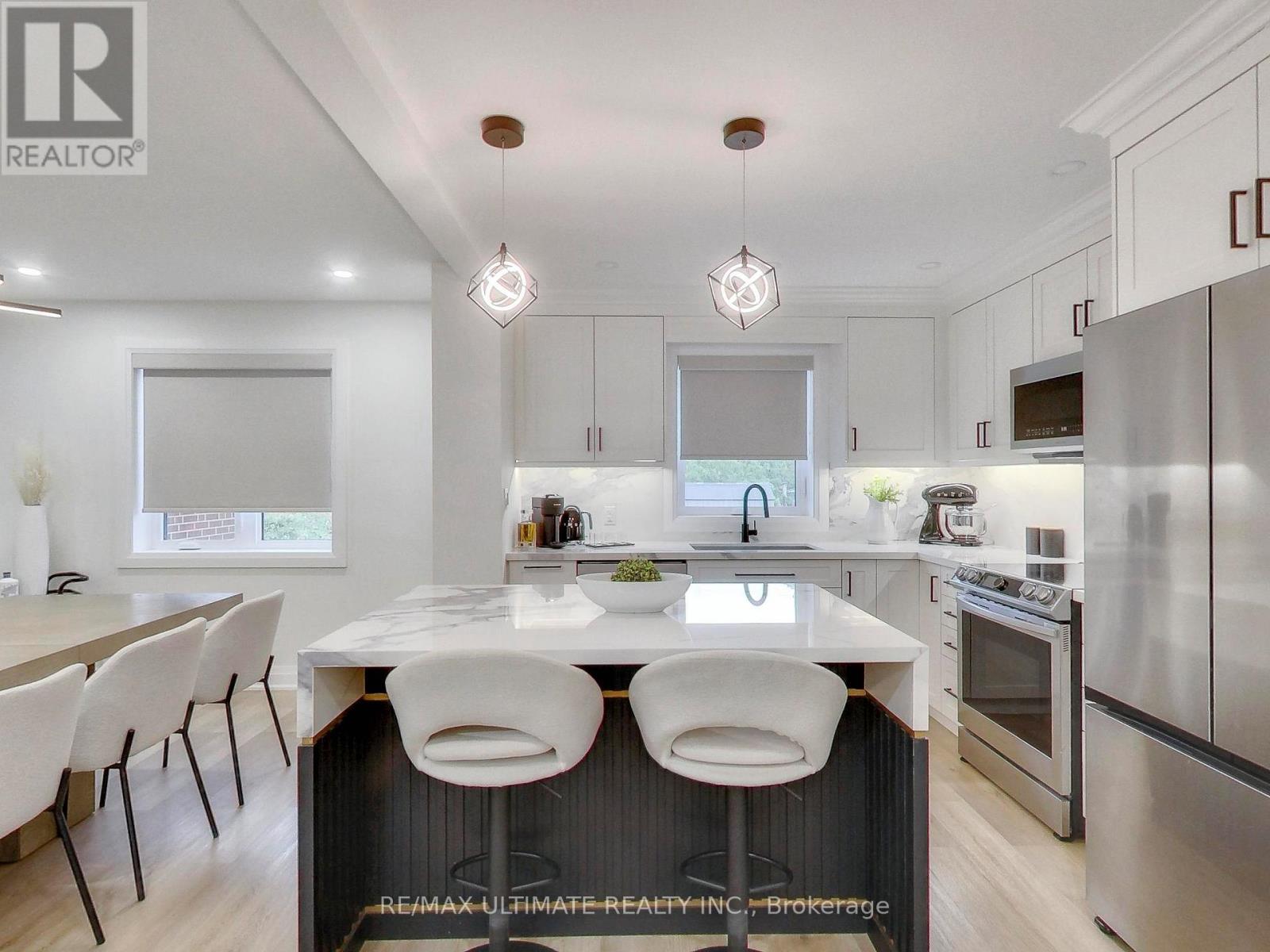 11 Blandorman Road, Toronto, Ontario  M6L 2L7 - Photo 18 - W13465454