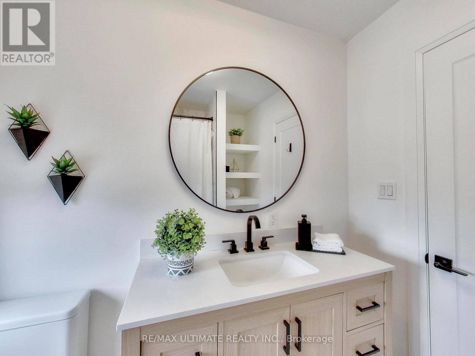 11 Blandorman Road, Toronto, Ontario  M6L 2L7 - Photo 30 - W13465454