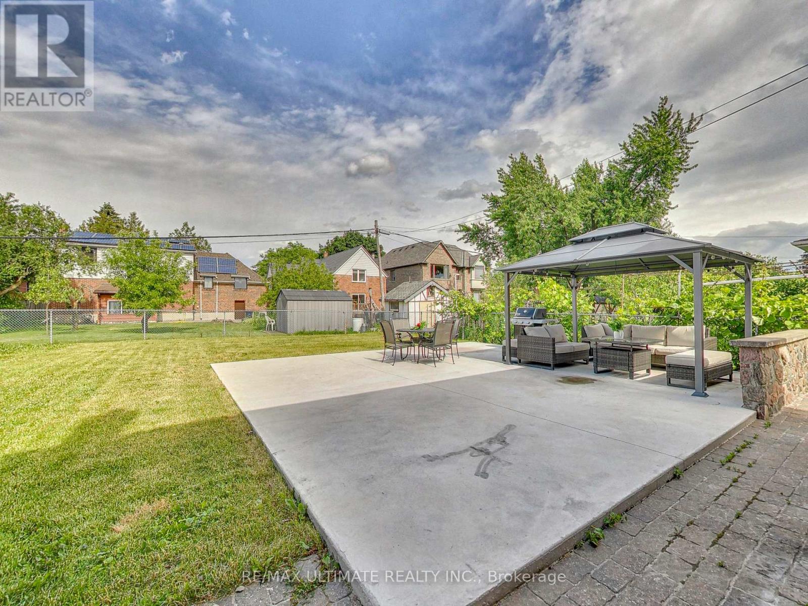 11 Blandorman Road, Toronto, Ontario  M6L 2L7 - Photo 42 - W13465454