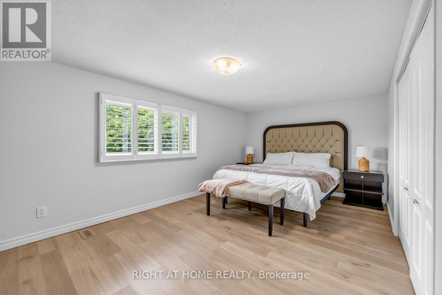 6760 Dolmage Court, Mississauga, Ontario  L5N 4V9 - Photo 21 - W13465504
