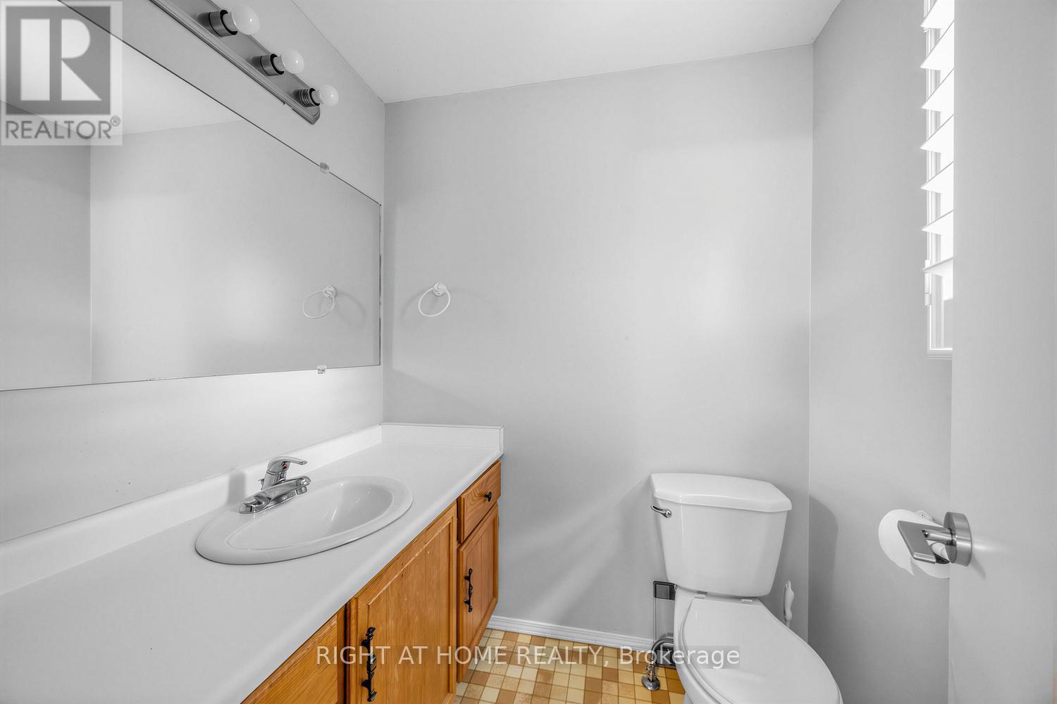 6760 Dolmage Court, Mississauga, Ontario  L5N 4V9 - Photo 23 - W13465504