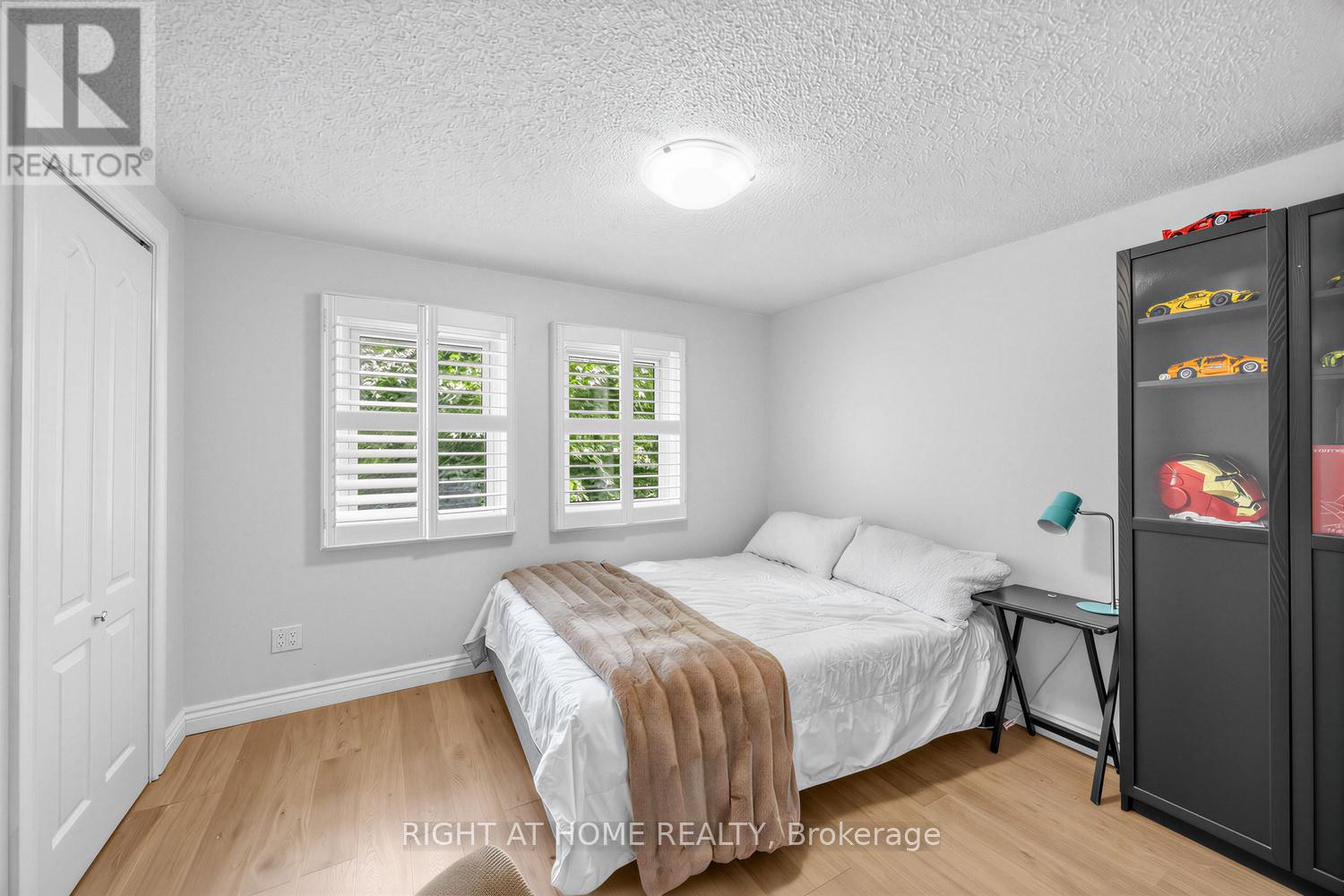 6760 Dolmage Court, Mississauga, Ontario  L5N 4V9 - Photo 27 - W13465504