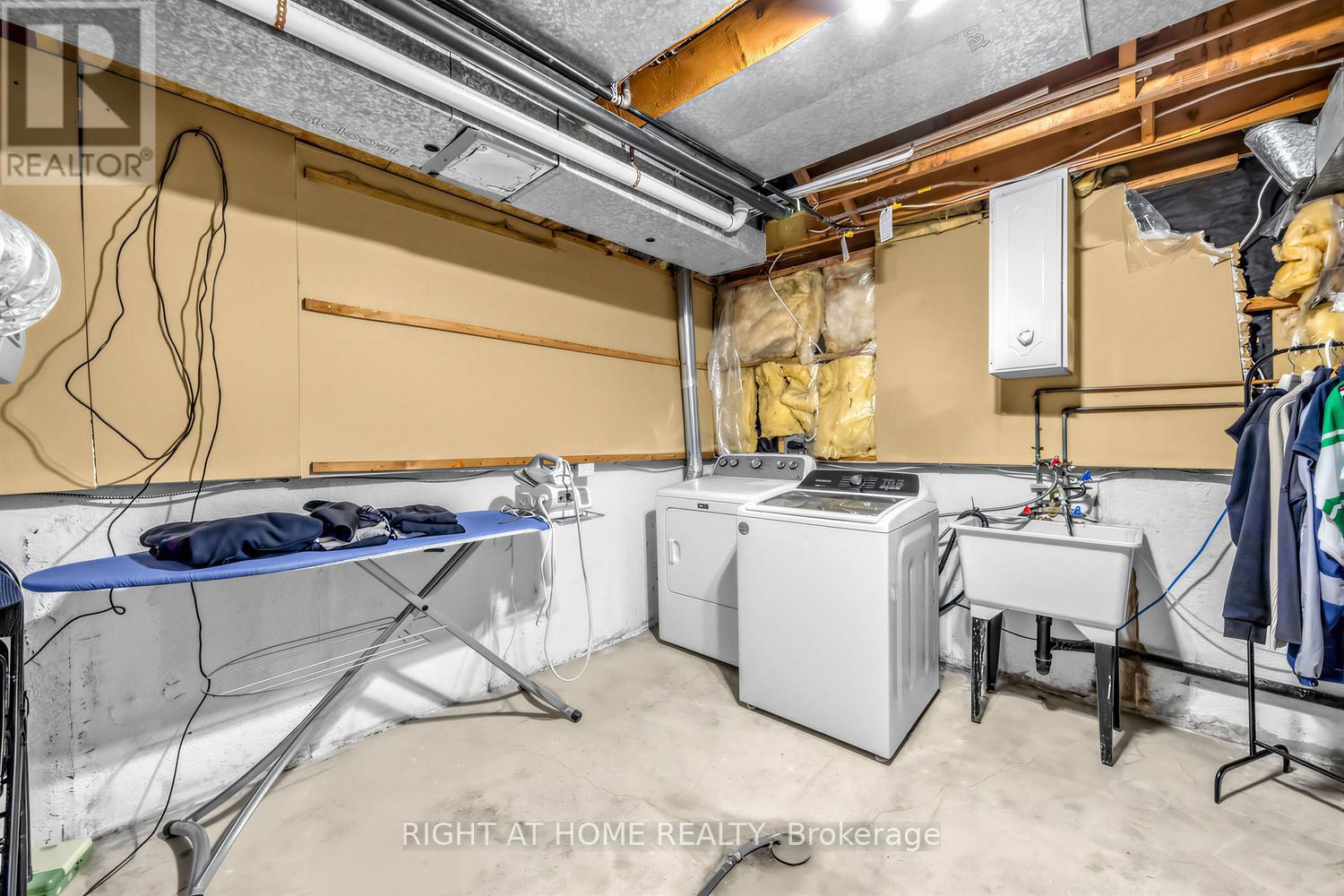 6760 Dolmage Court, Mississauga, Ontario  L5N 4V9 - Photo 29 - W13465504