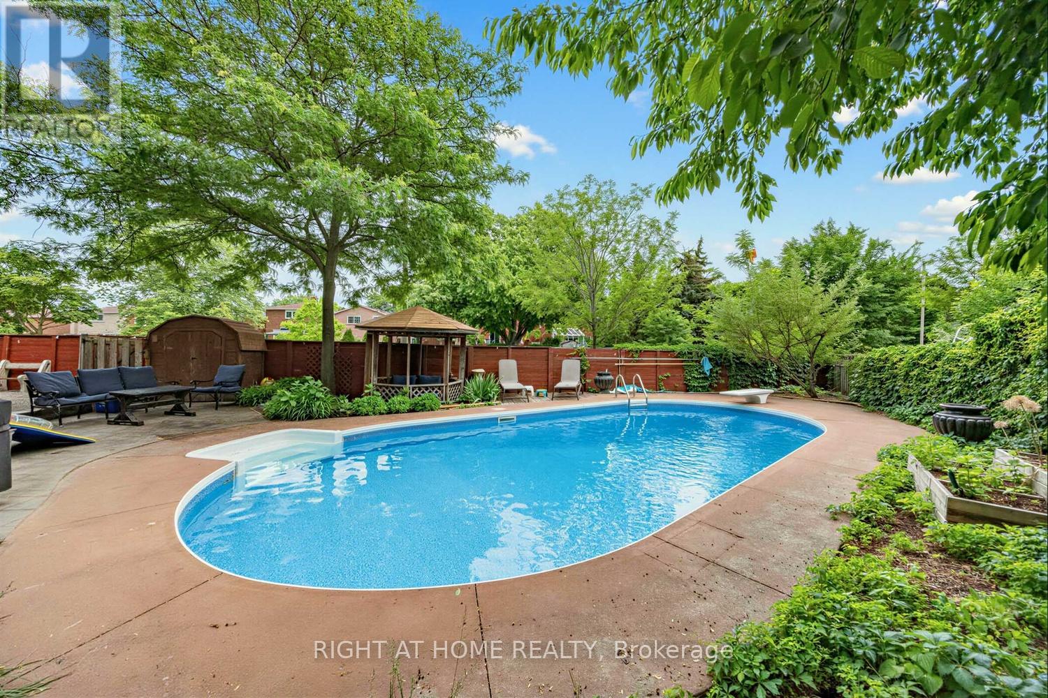 6760 Dolmage Court, Mississauga, Ontario  L5N 4V9 - Photo 34 - W13465504