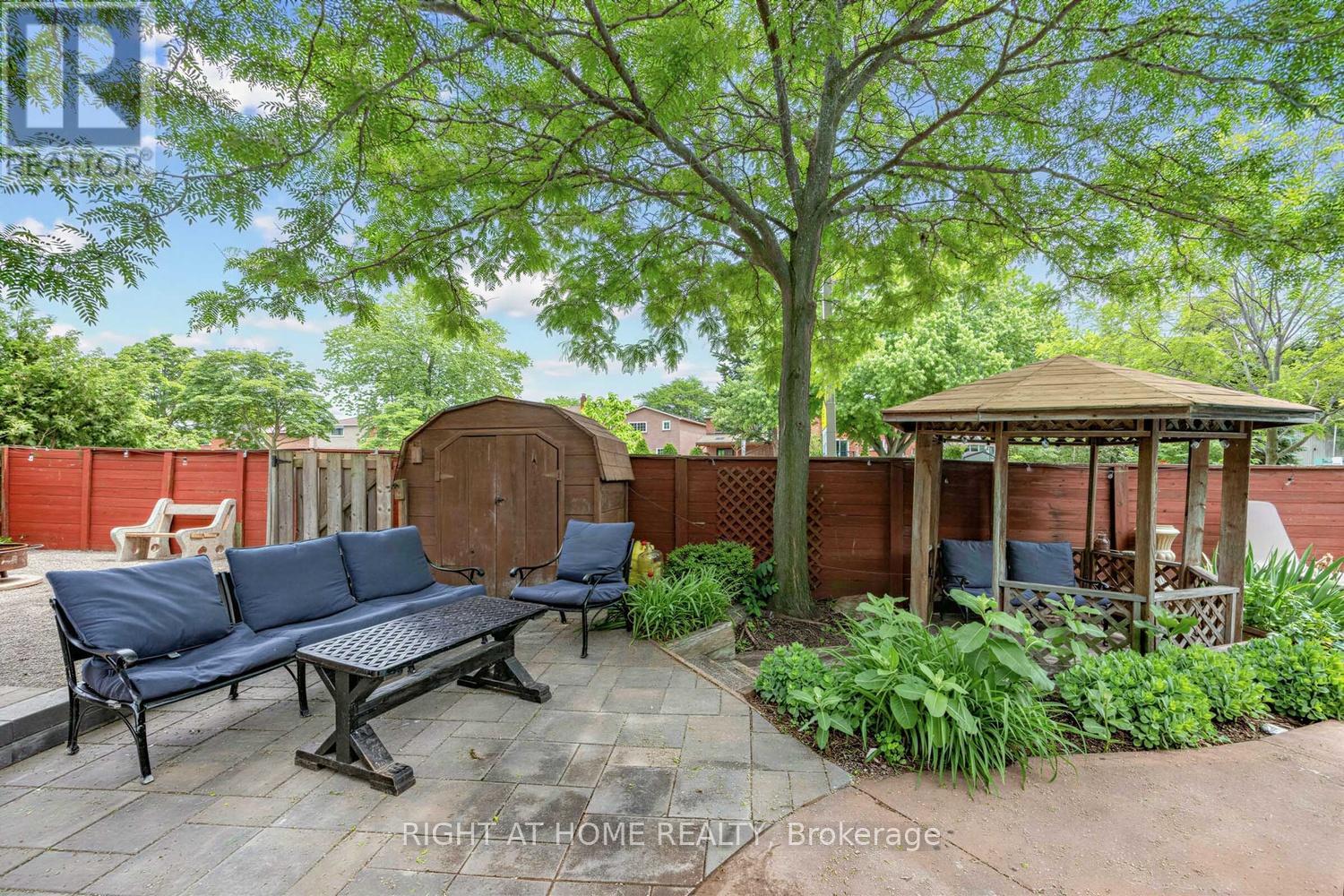 6760 Dolmage Court, Mississauga, Ontario  L5N 4V9 - Photo 35 - W13465504
