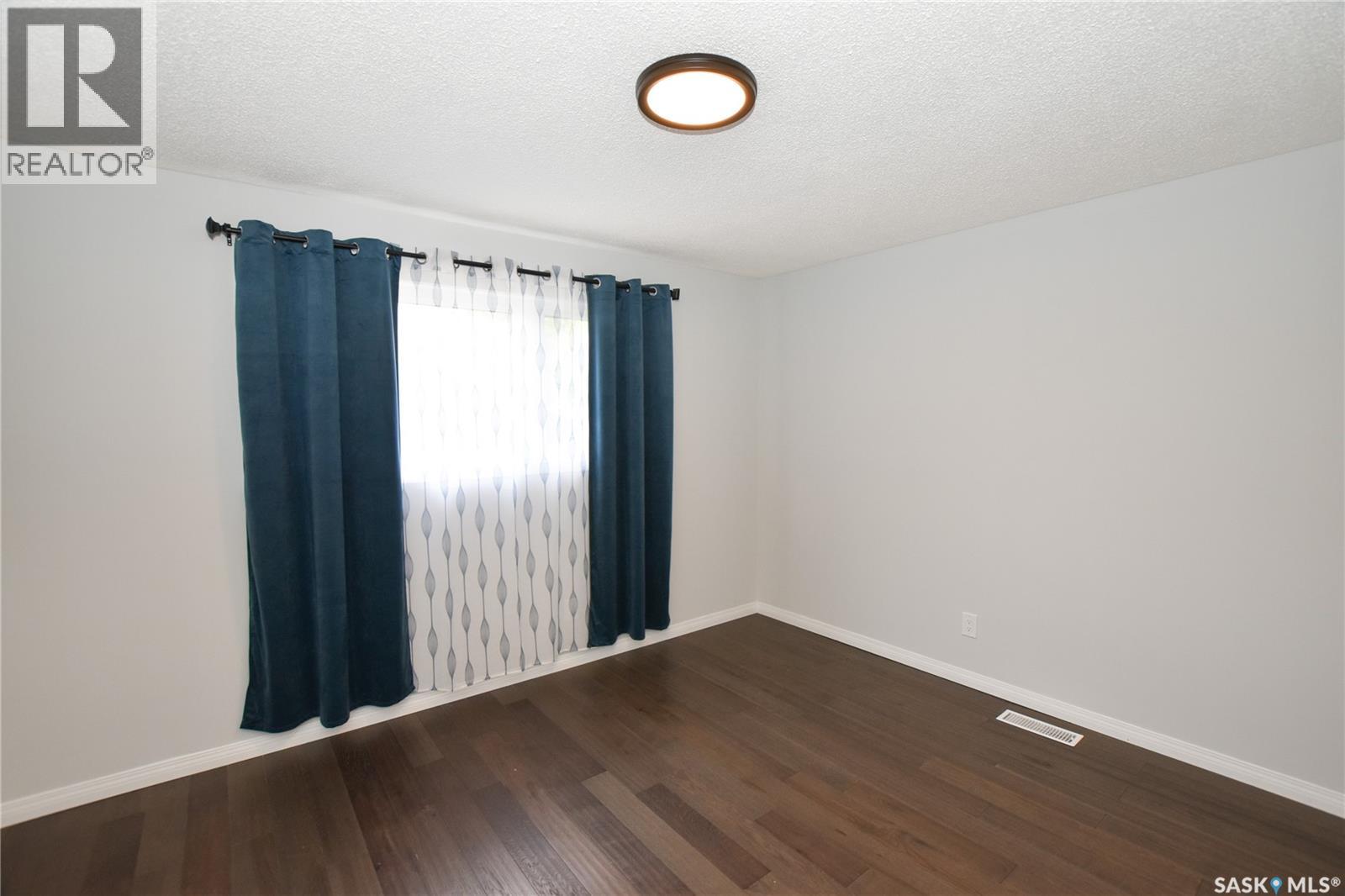 2315 St George Avenue, Saskatoon, Saskatchewan  S7M 0K9 - Photo 17 - SK040070