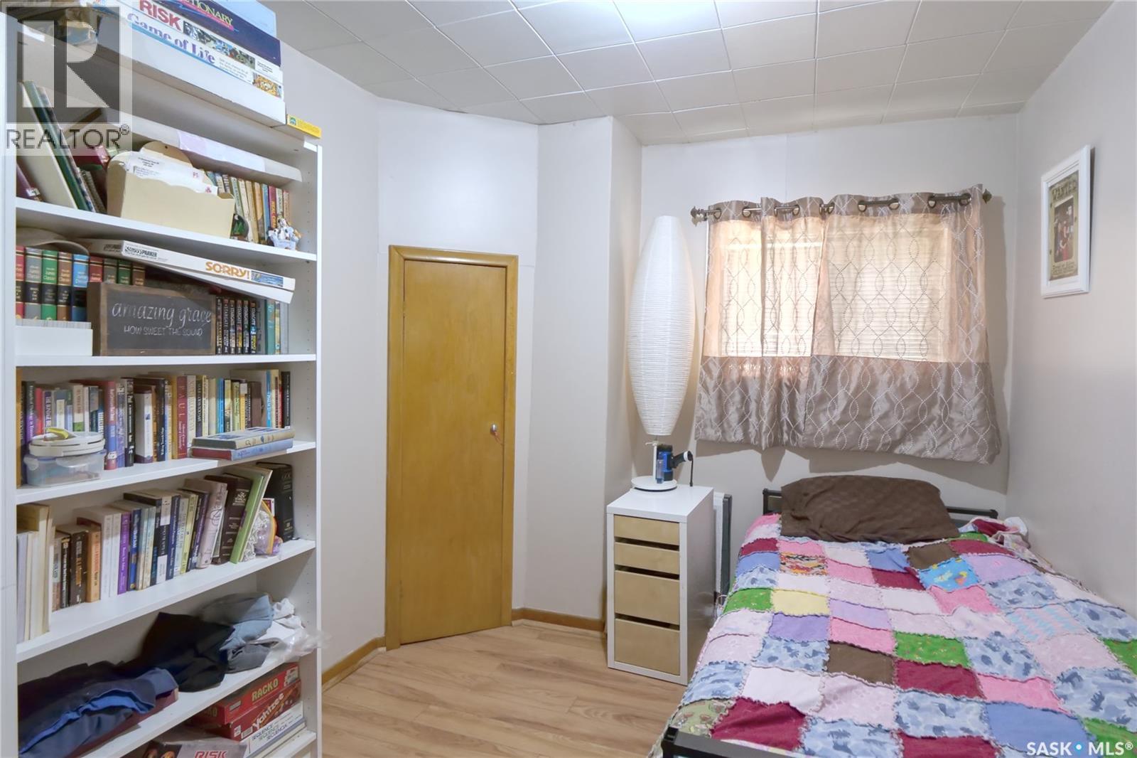 460 Iroquois Street W, Moose Jaw, Saskatchewan  S6H 5B3 - Photo 12 - SK040029