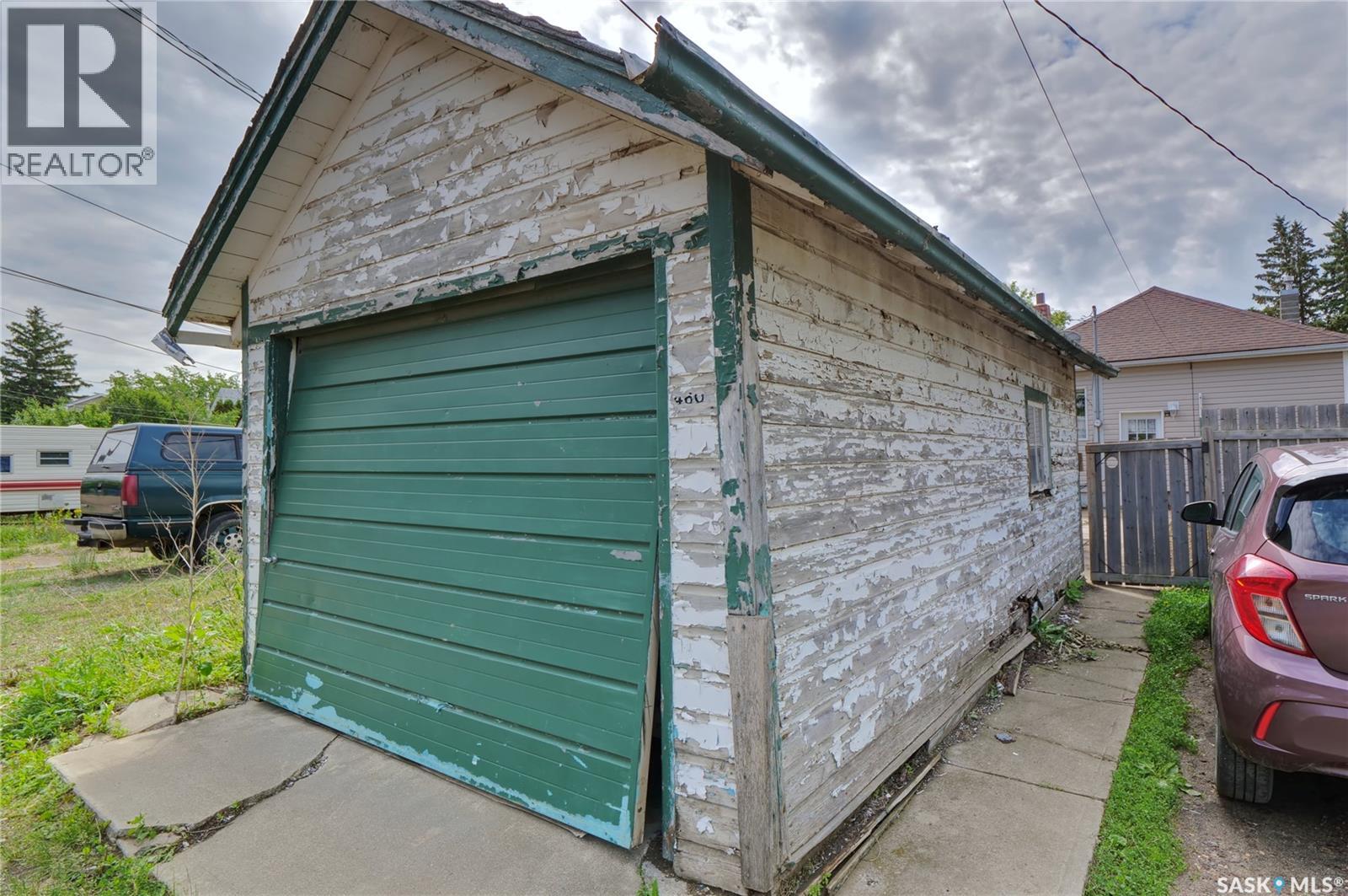 460 Iroquois Street W, Moose Jaw, Saskatchewan  S6H 5B3 - Photo 23 - SK040029