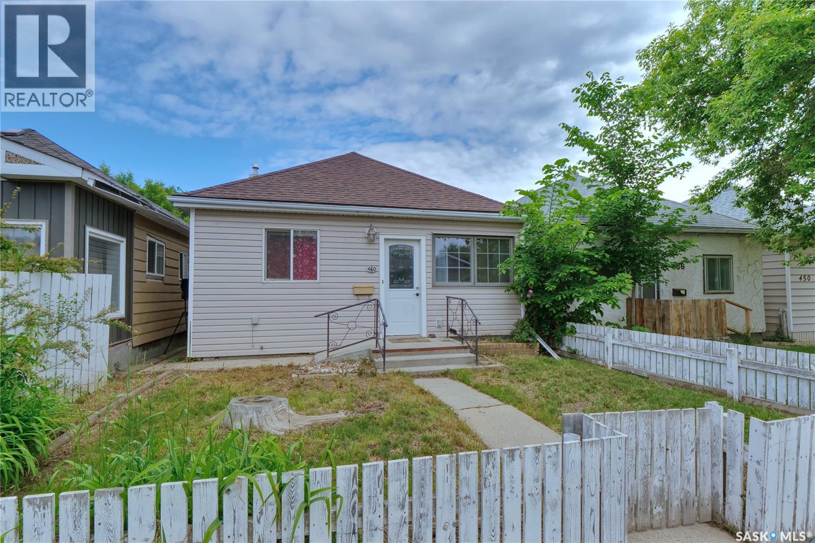 460 Iroquois Street W, Moose Jaw, Saskatchewan  S6H 5B3 - Photo 25 - SK040029