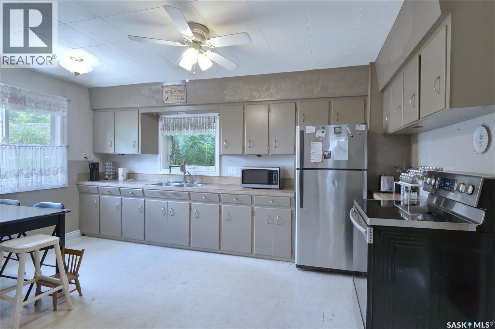 460 Iroquois Street W, Moose Jaw, Saskatchewan  S6H 5B3 - Photo 6 - SK040029
