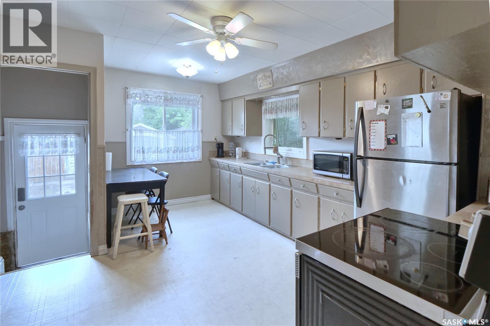 460 Iroquois Street W, Moose Jaw, Saskatchewan  S6H 5B3 - Photo 7 - SK040029