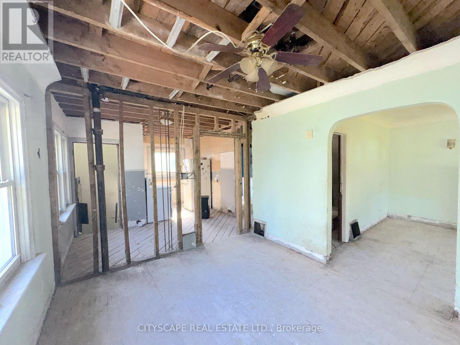 238 Lancaster Street W, Kitchener, Ontario  N2H 4V1 - Photo 8 - X13465556