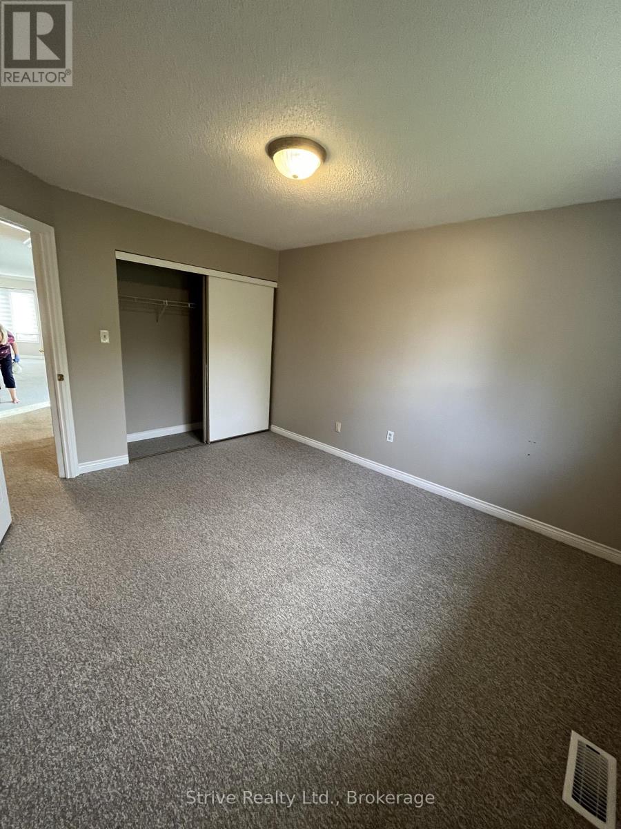 1013 Attersley Drive, Oshawa, Ontario  L1K 2G9 - Photo 12 - E13465618